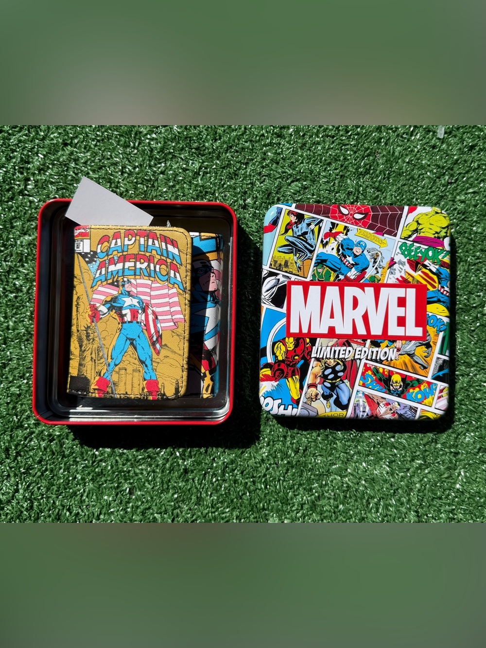 Brand new Limited Edition Marvel Comic Case with Captain America Wallet